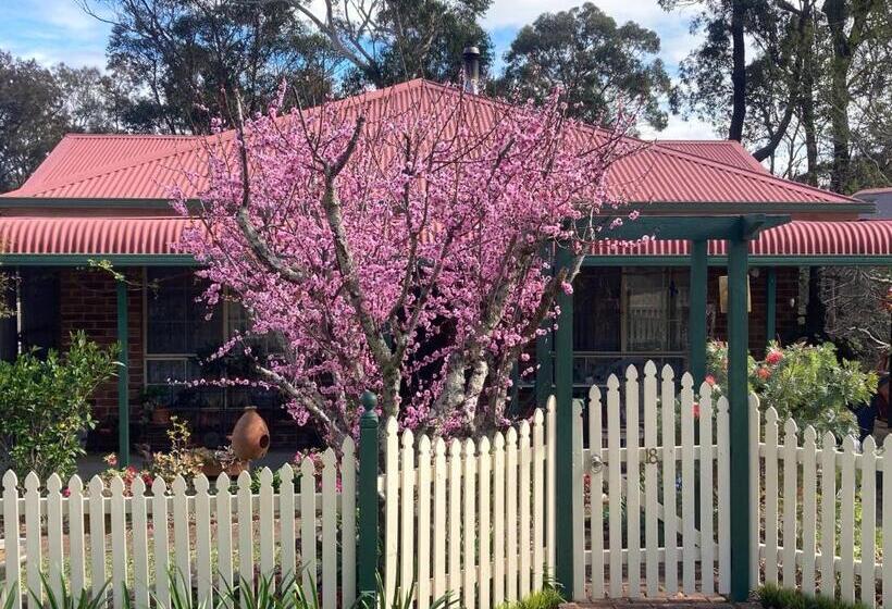 مبيت وإفطار Blue Gum Cottage On Bay