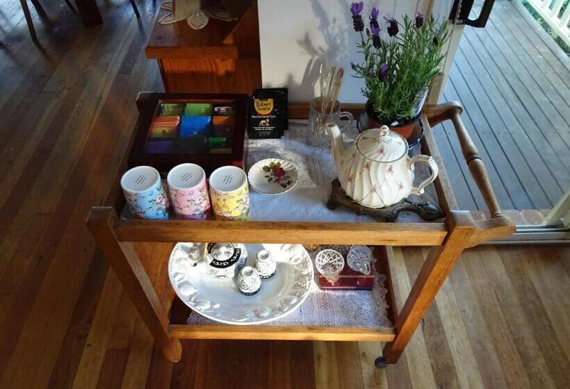 مبيت وإفطار Blue Gum Cottage On Bay