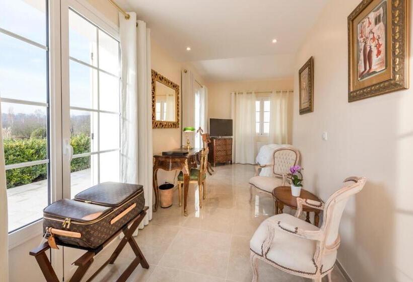 Bed and Breakfast Domaine Du Bois Des Anges