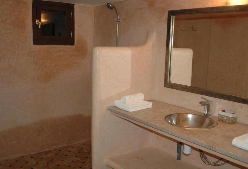 تختخواب و صبحانه Gîte Raid Oriental