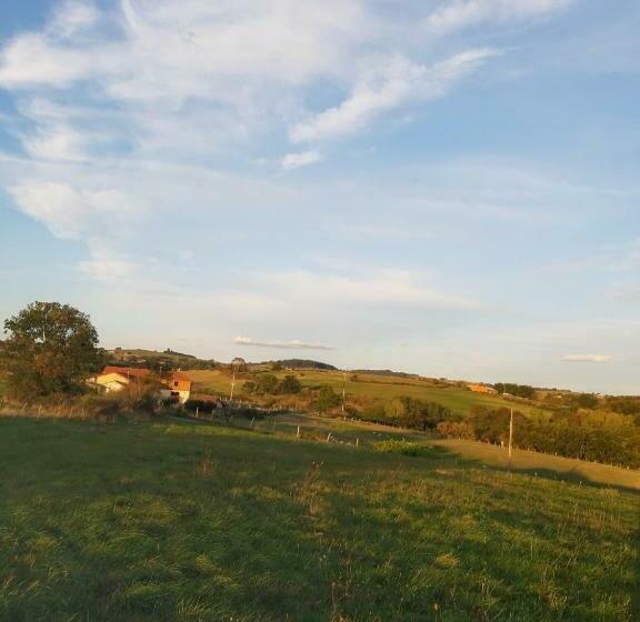 مبيت وإفطار La Ferme Du Bouton D Or