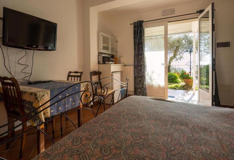 Bed and Breakfast Tra Gli Ulivi