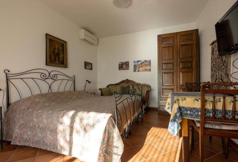 Bed and Breakfast Tra Gli Ulivi