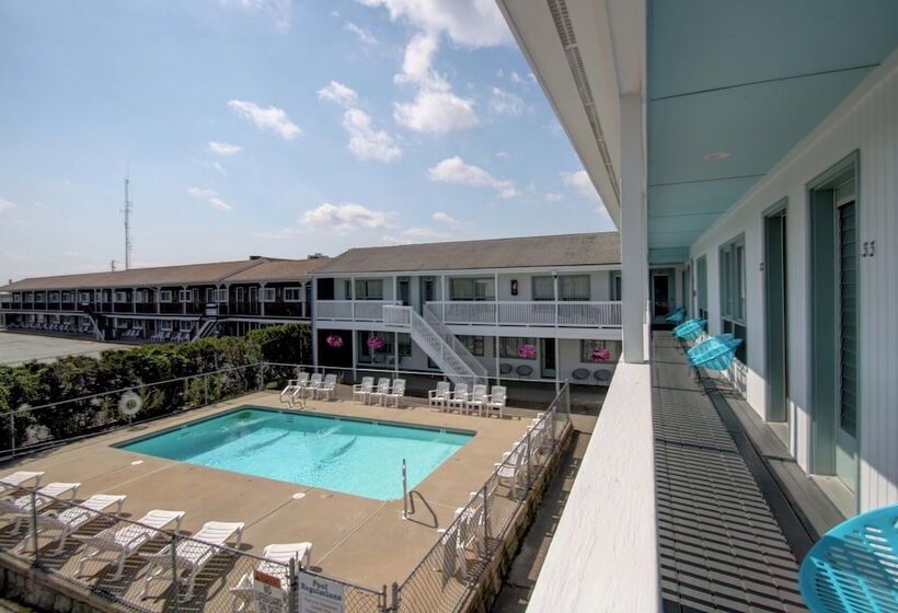 Dolphyn Motel