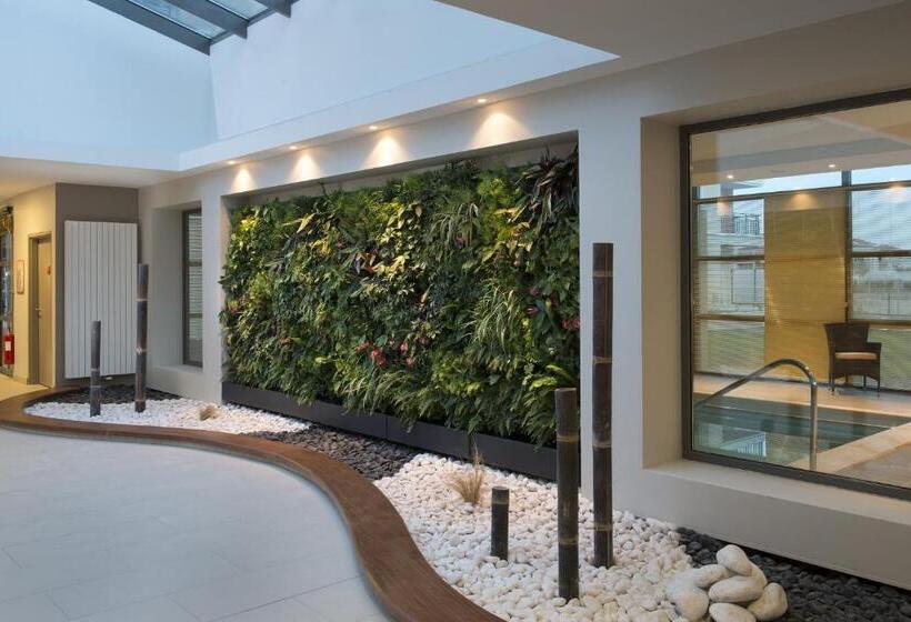 Domitys Les Cigales Du Lubéron