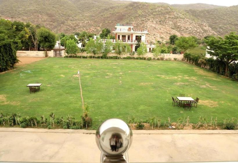 Отель Aravali Hills Resort