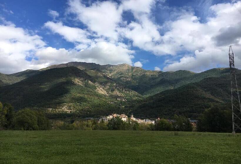 בית מלון כפרי Fonda Muntanya