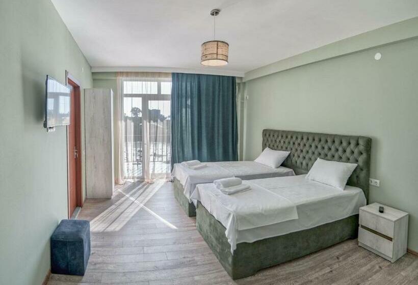 Hotel Four Seasons Riverside