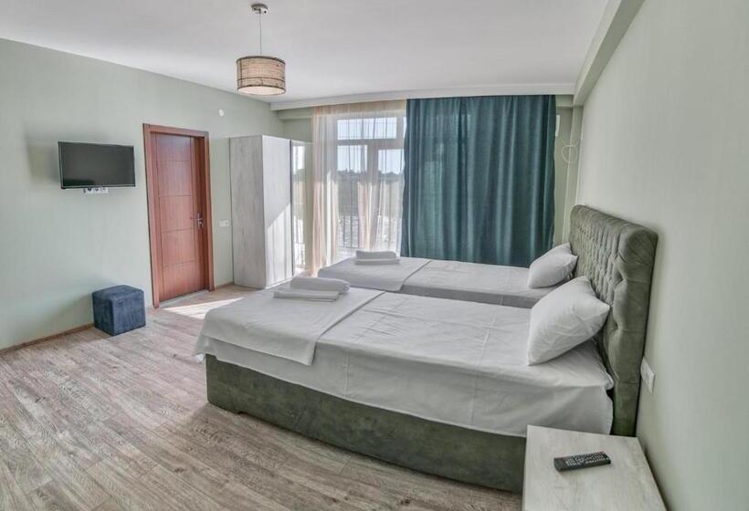 Hotel Four Seasons Riverside