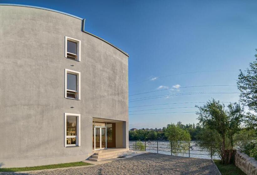 Hotel Four Seasons Riverside