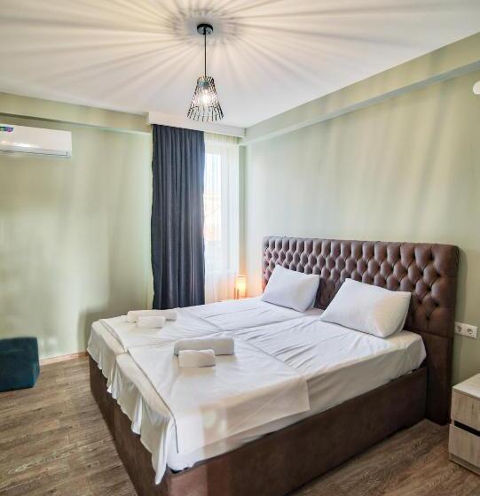 Hotel Four Seasons Riverside