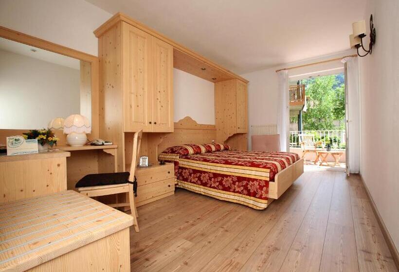 בית מלון כפרי Garnì Villanova