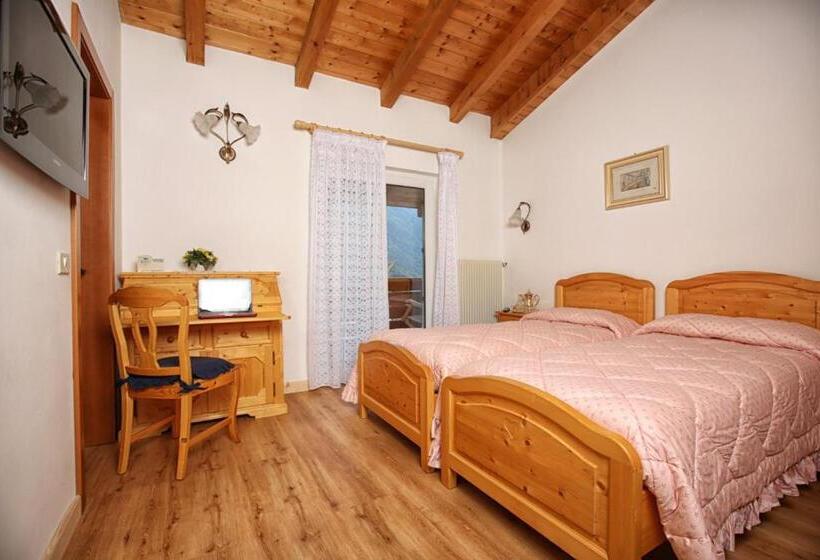 فندق Garnì Villanova