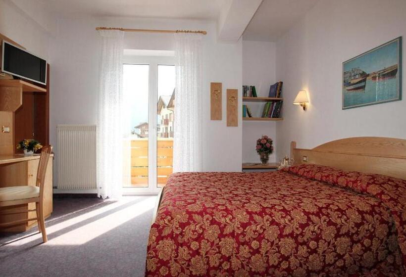 בית מלון כפרי Garnì Villanova