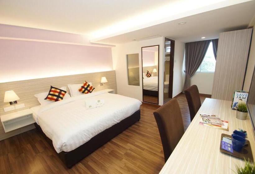 فندق Good Luck Inn