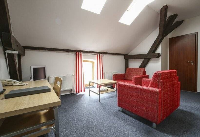 בית מלון כפרי Greensgate Golf And Leisure Resort