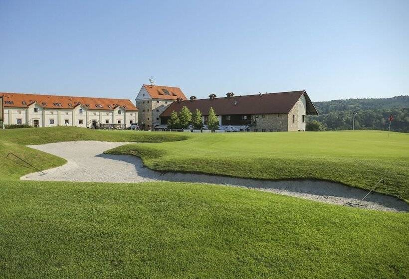 בית מלון כפרי Greensgate Golf And Leisure Resort