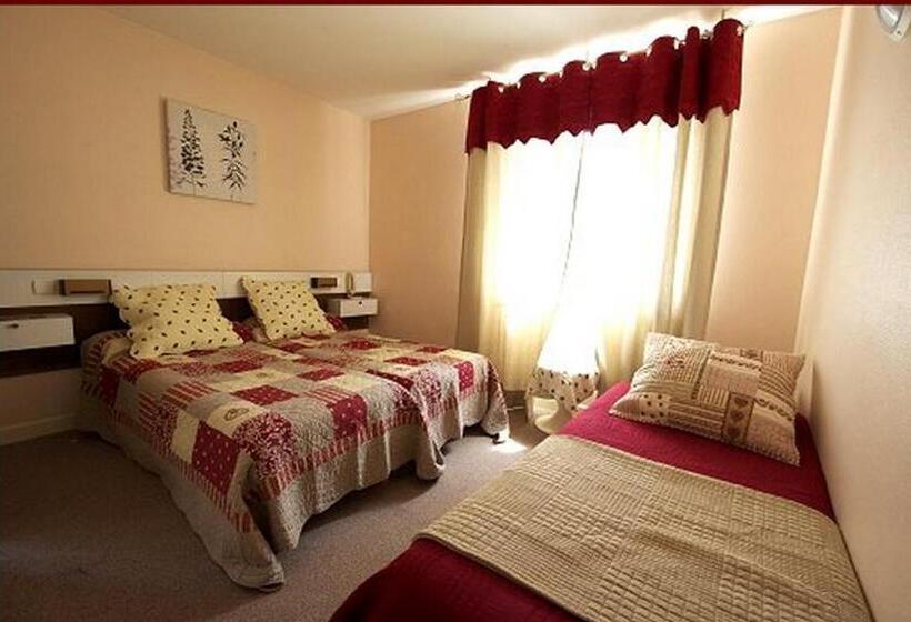 Отель Hôtel Restaurant Le Pain De Sucre