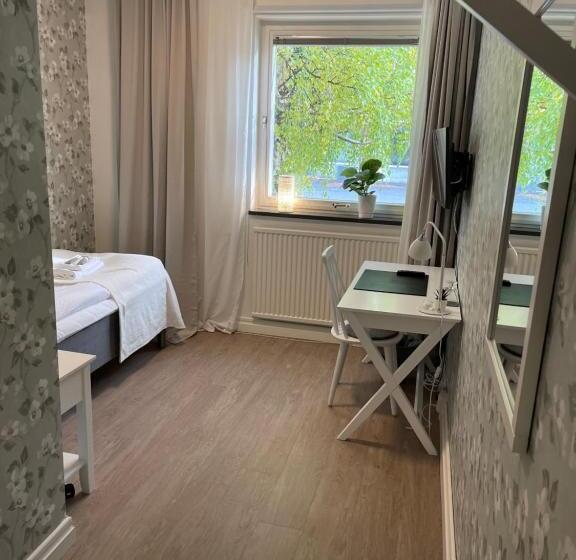 בית מלון כפרי L Luspen