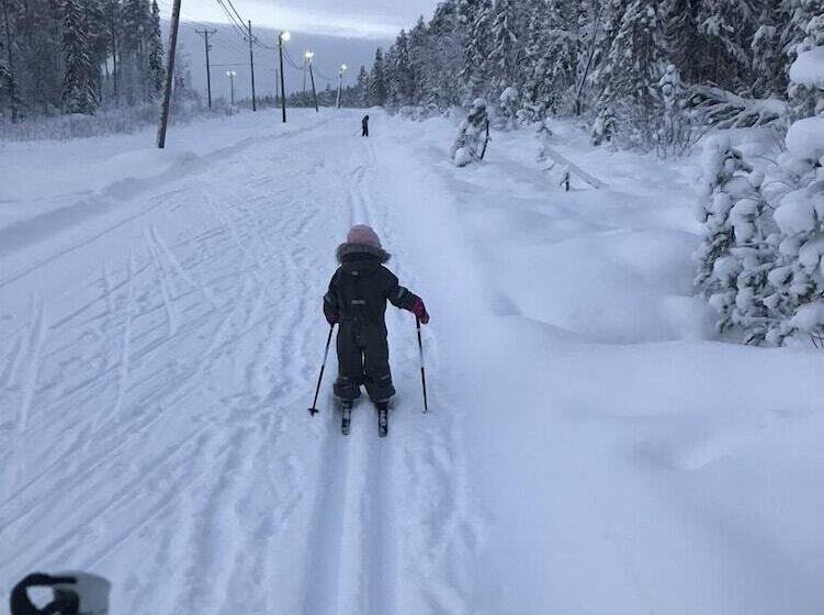 בית מלון כפרי L Luspen