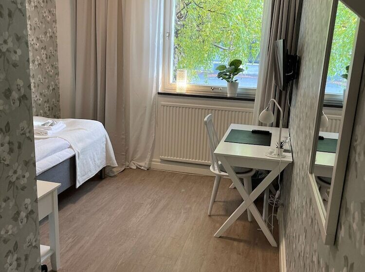 בית מלון כפרי L Luspen