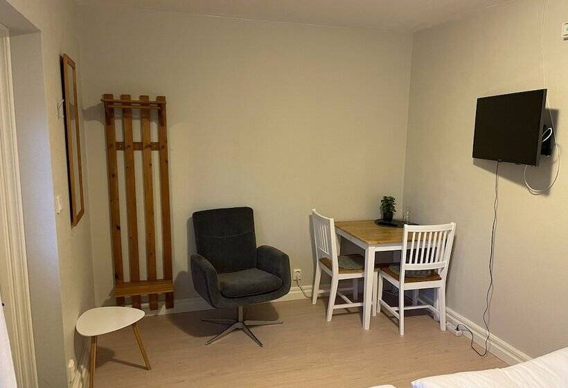 בית מלון כפרי L Luspen