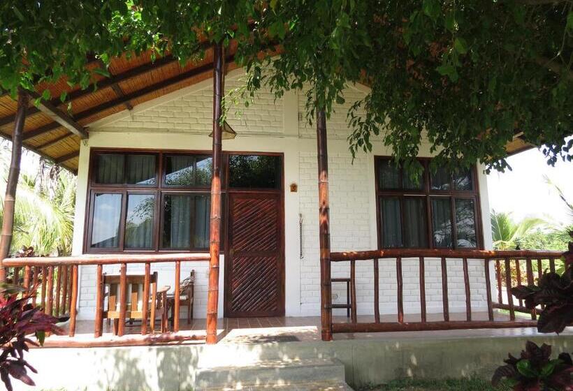 هتل La Choza Bungalows