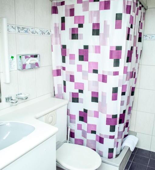 בית מלון כפרי Landgasthof Lowen