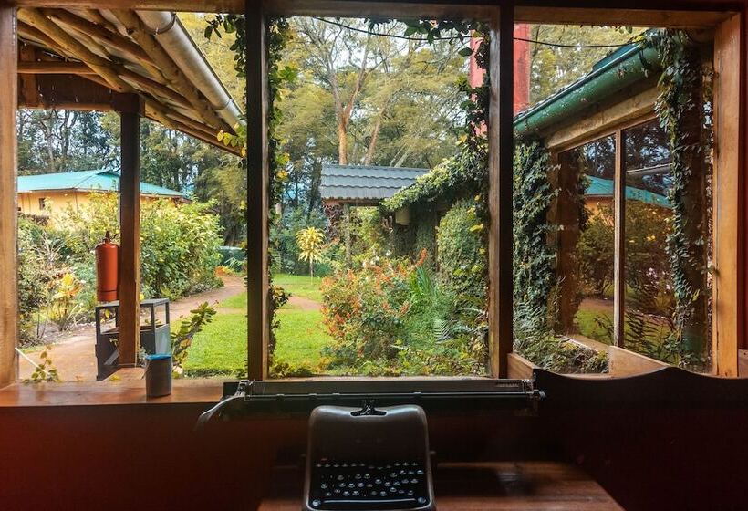 בית מלון כפרי Lawns