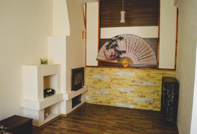 Отель Lisova Perlina