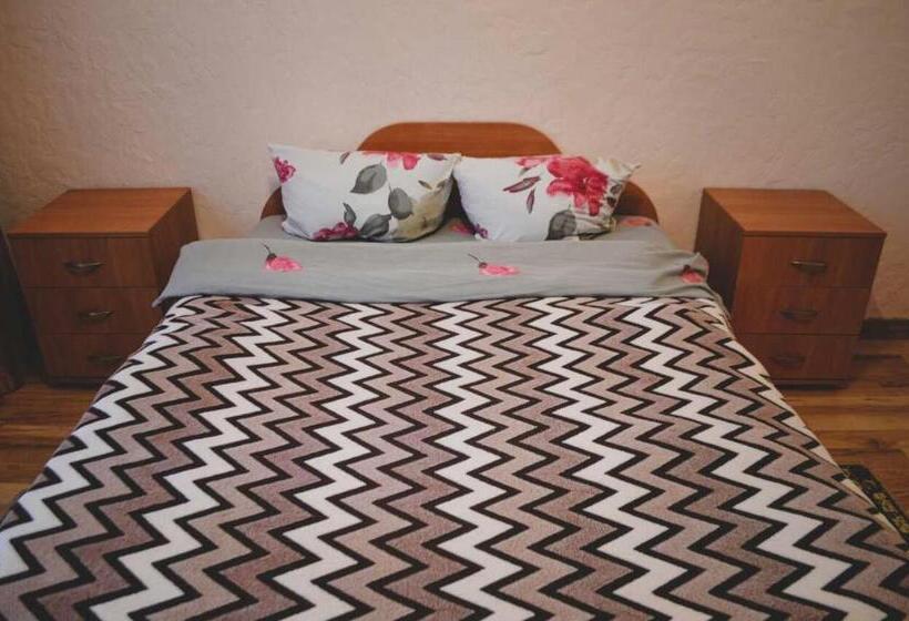 Отель Lisova Perlina