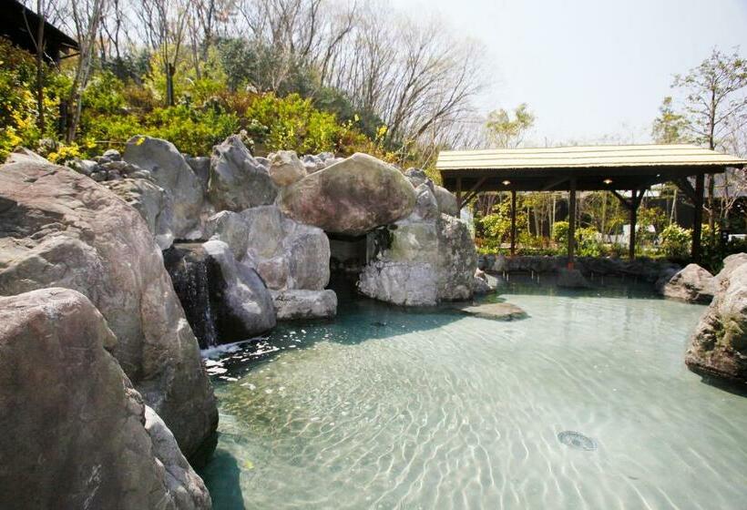 בית מלון כפרי Nesta Resort Kobe