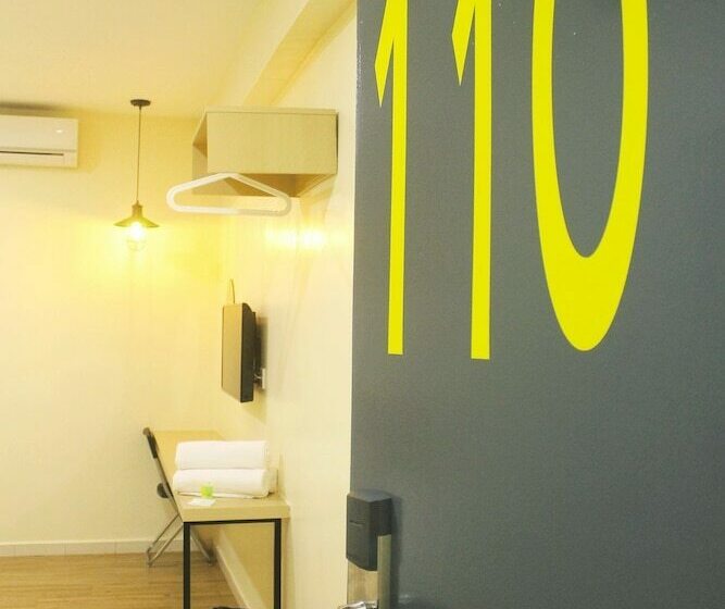 בית מלון כפרי No.31 Maple Inn