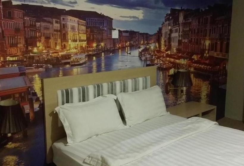 בית מלון כפרי Om