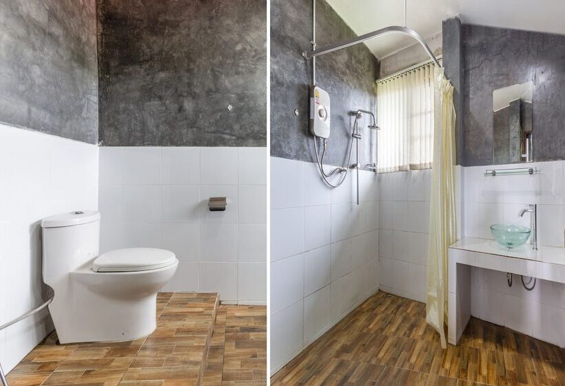 Отель Oyo 1012 Vintage Home