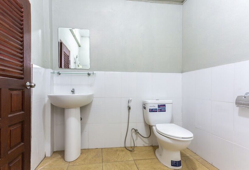 Отель Oyo 1012 Vintage Home