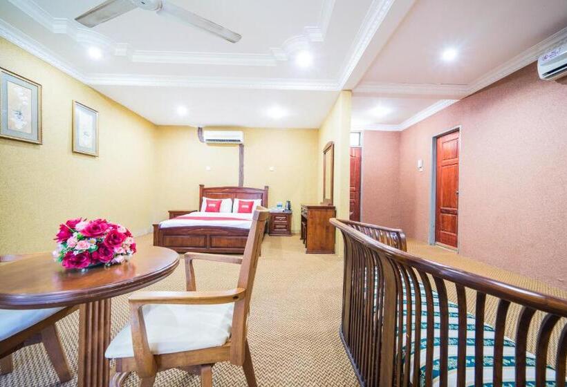 فندق Oyo 44033 Terap Inn Kuala Nerang
