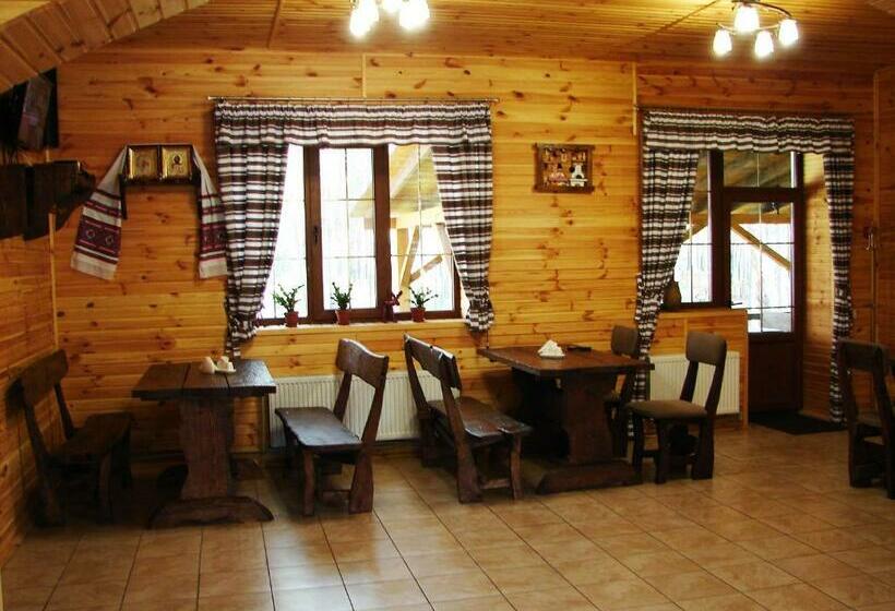 ホテル Pershyi Kordon Tourist Complex