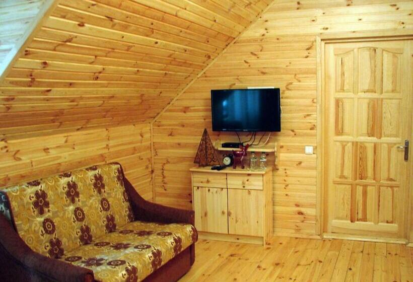 ホテル Pershyi Kordon Tourist Complex