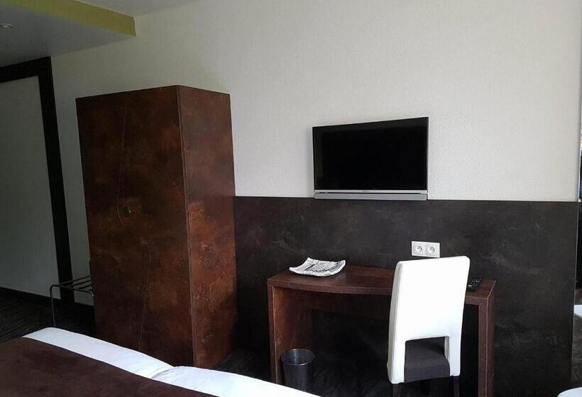 Отель Saint Hubert