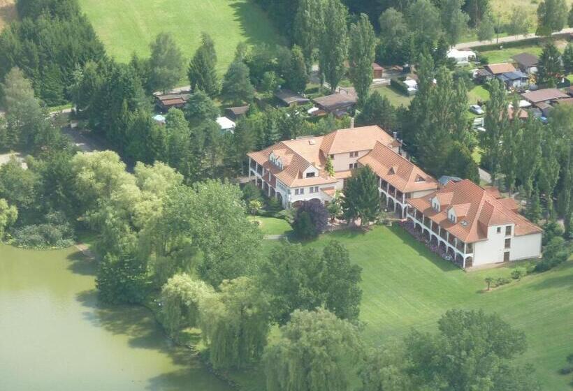 Отель Saint Hubert