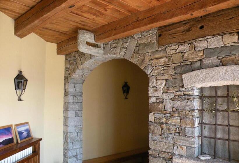 בית מלון כפרי Tamola