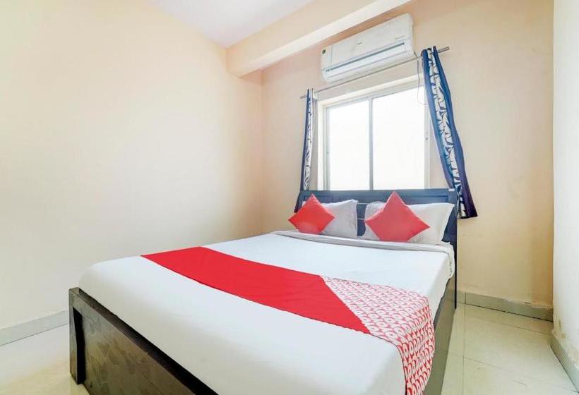 ホテル Vaccinated Staff  Oyo Pun1380  Kohinoor Nx