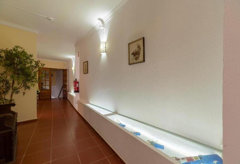 Manta Guest   Bed & Breakfast