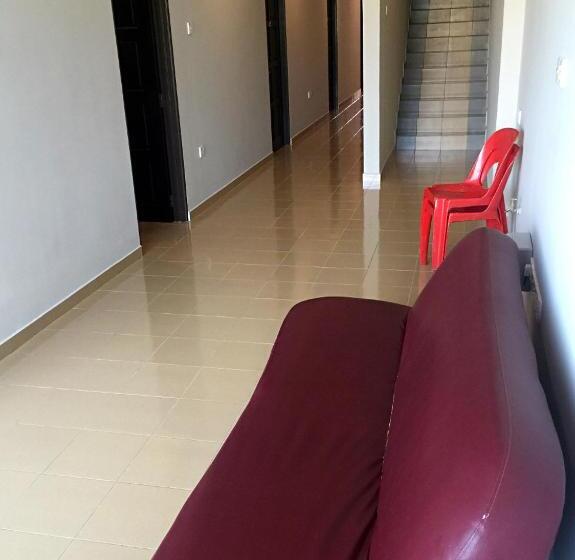 מוטל Lunas Homestay By Yolodge