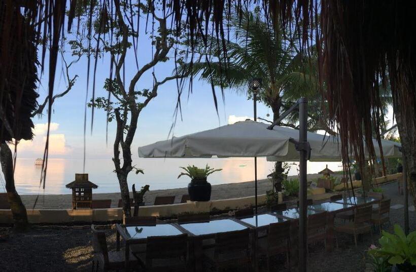 Nabulao Beach And Dive Resort
