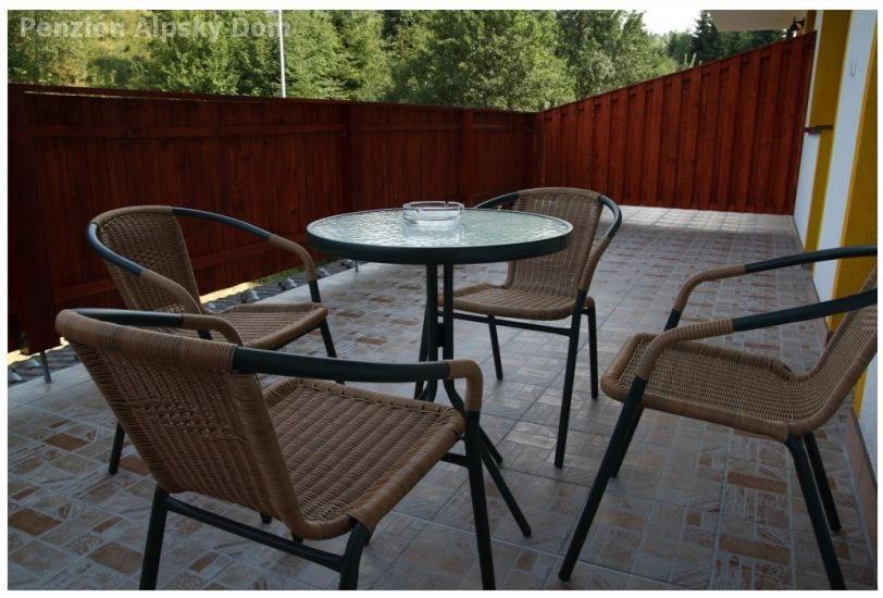 膳宿费 Penzión Alpský Dom