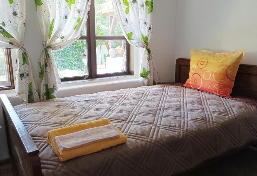 פנסיון Babinata Kashta Srebarna