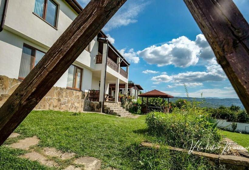 פנסיון Bachvarovi Villas