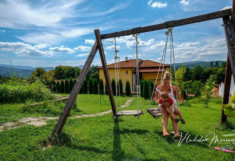 פנסיון Bachvarovi Villas